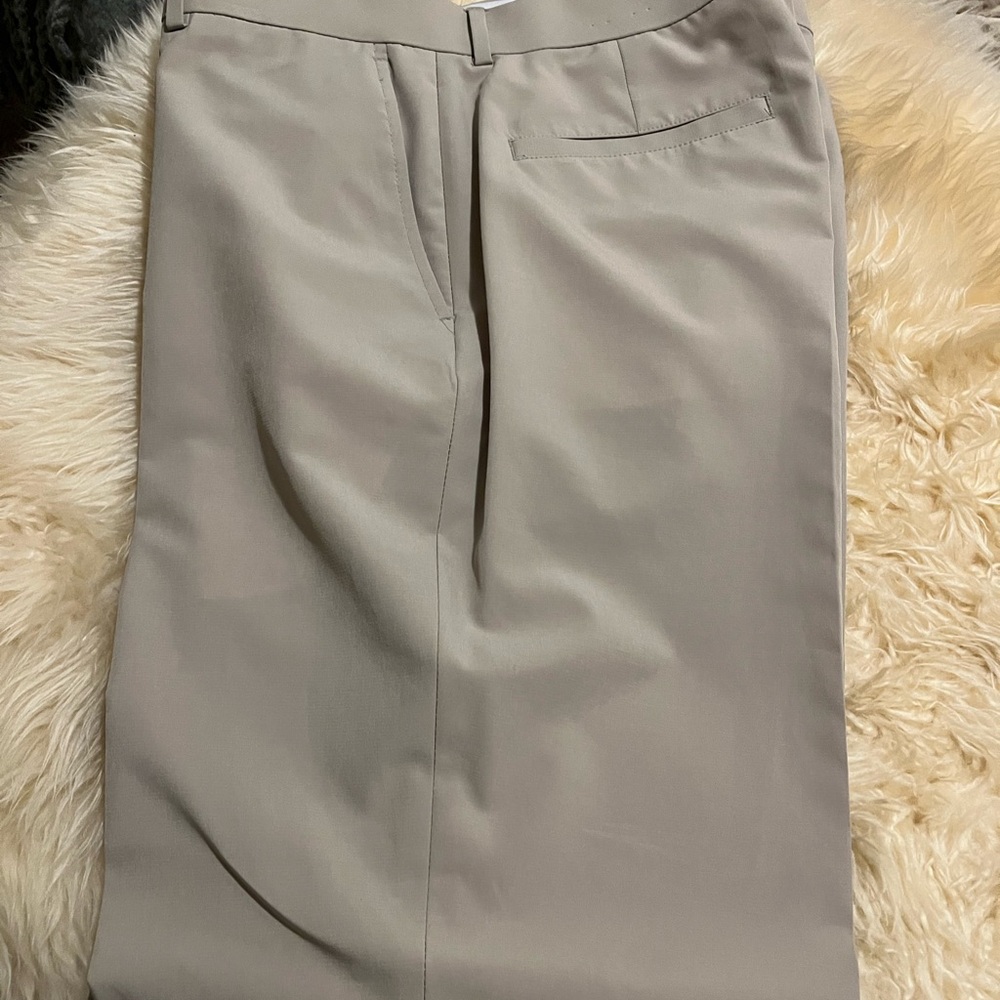 Men's khaki golf pants- like new! - Picture 3 of 7